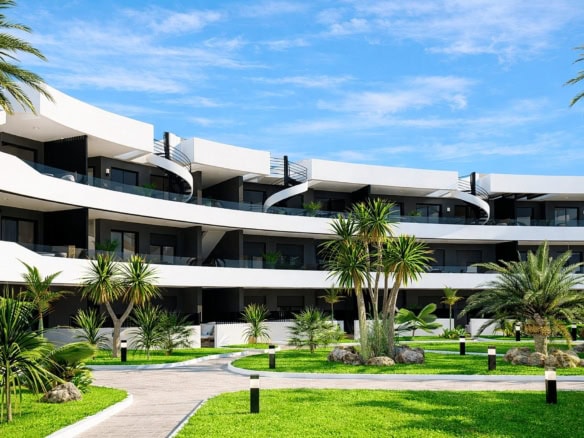 Appartementen op Serena Golf met uitzicht op de tuin en golfbaan.