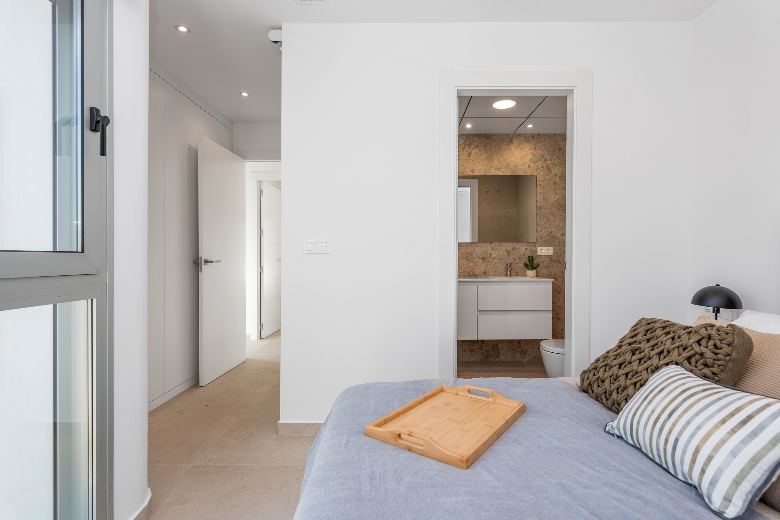 Hedendaags appartement in Dolores Modern appartement met slaapkamer en badkamer in Dolores, Ibiza-stijl.