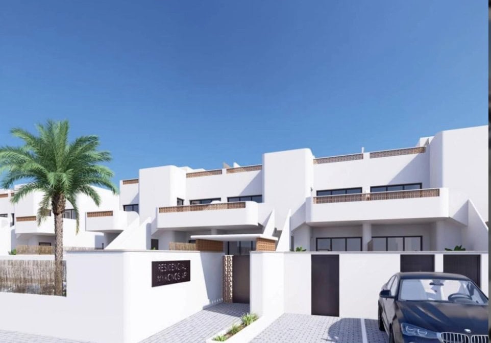 962
